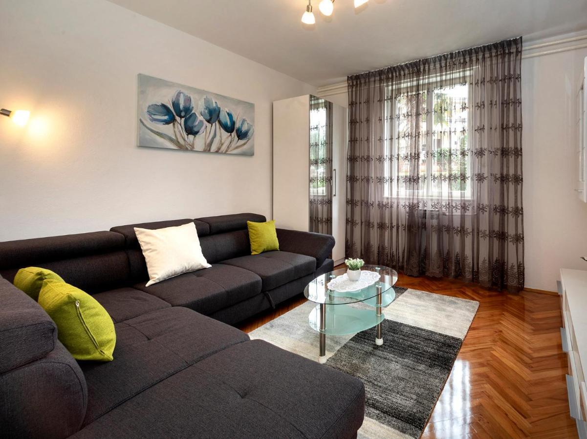 Vila Renato Porec Esterno foto